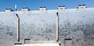 Neste MY Renewable Diesel to power Verne data centers’ back-up generators in Finland Neste MY Renewable Diesel truck in front of Verne's data center in Helsinki. Source Verne